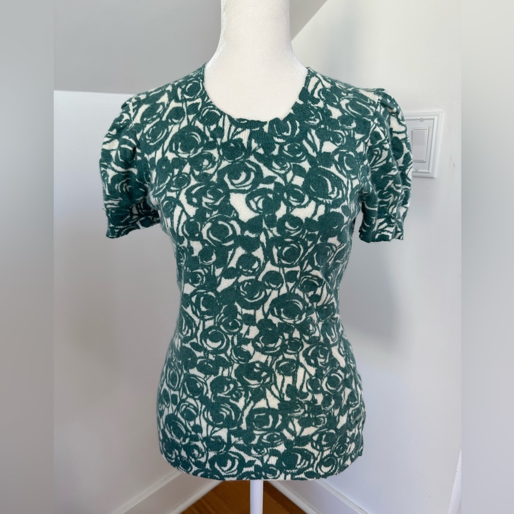 Banana Republic Green and White Floral Sweater